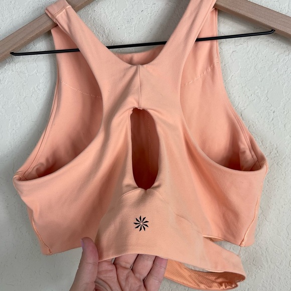 Athleta Conscious Crop Cut Out Bra Size Medium - Picture 5 of 7